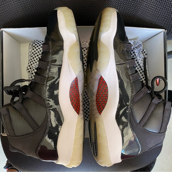 Nike Air Jordan 11 72-10 with matching shirt - Picture 9 of 13